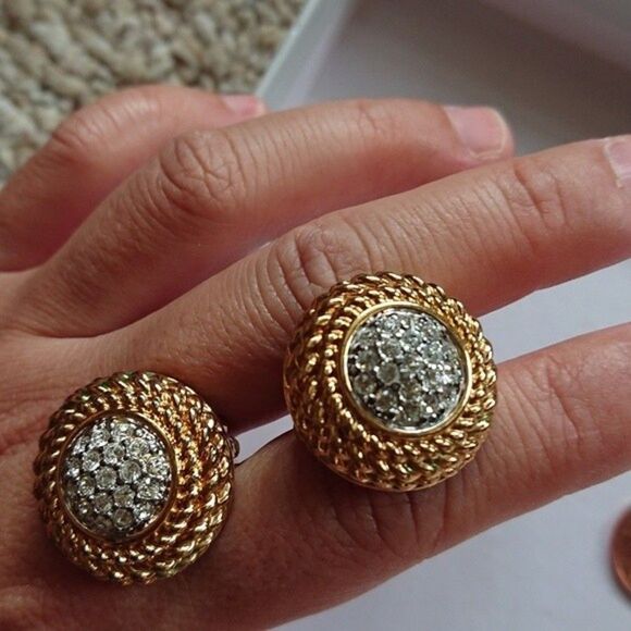 Gold tone Swarovski CLIP-ON earrings - Picture 6 of 6